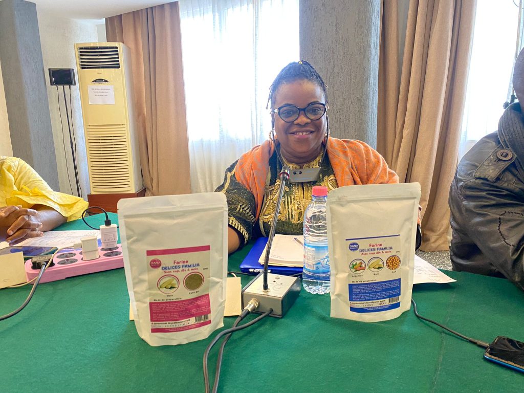 Entrepreneur participant with product – Benin 2023